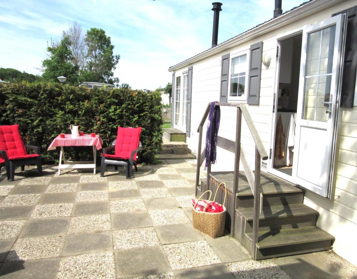 Chalet 556 Op Recreatiepark De Wielen Sint Maarten Exteriör bild